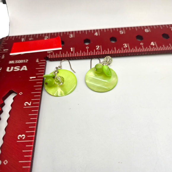 Pierced Earrings Green Shell Disc Beaded Dangle Drop Boho Lightweight SKU2778 - Picture 5 of 5